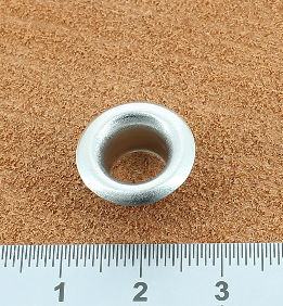 OEILLET ÉTOILÉ Ø intérieur 8.3 mm 