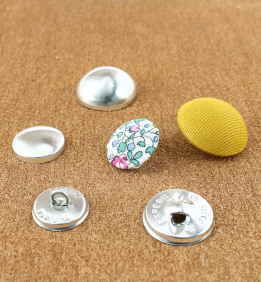 BOUTONS À RECOUVRIR