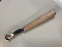 ROULETTE A PIQUER 3MM 