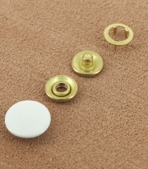 BOUTON PRESSION LAITON VERNIS BLANC 15 mm Laiton vernis