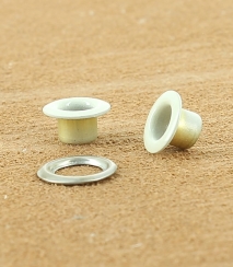 OEILLET ROULE LAITON VERNIS ECRU Laiton Nickel Free