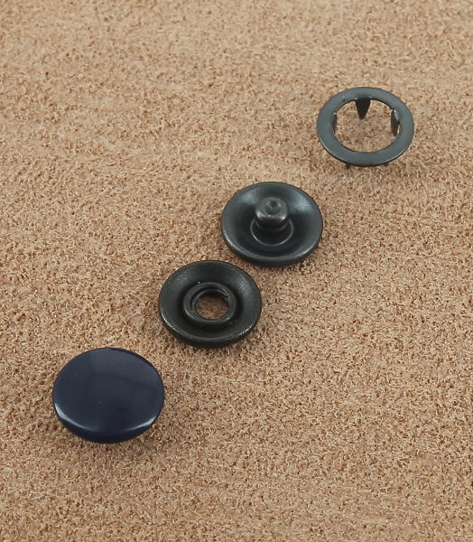 BOUTON PRESSION LAITON VERNIS BLEU MARINE 10 mm  Laiton bronze noir