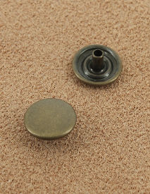 BOUTON PRESSION LAITON VIEUX BRONZE 12.7 mm 