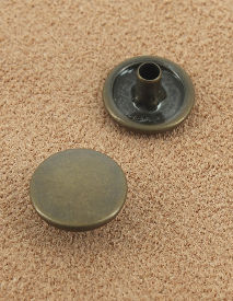 BOUTON PRESSION LAITON VIEUX BRONZE 15.4 mm 