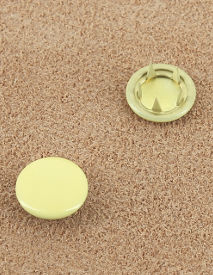 BOUTON PRESSION LAITON VERNIS JONQUILLE 10 mm 