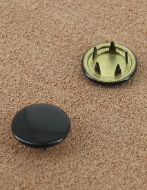 BOUTON PRESSION LAITON VERNIS NOIR BRILLANT 12 mm 