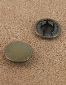 BOUTON PRESSION LAITON VIEUX BRONZE 15 mm 