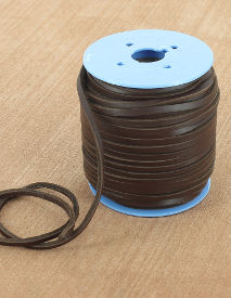 LACET EN CUIR - PLAT 