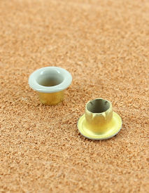 OEILLET ETOILE VERNIS GRIS NUAGE 