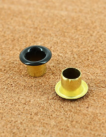 OEILLET ETOILE VERNIS NOIR 