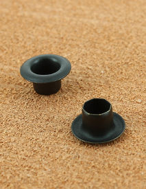 OEILLET ETOILE BRONZE NOIR 