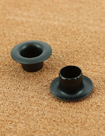 OEILLET ETOILE BRONZE NOIR 