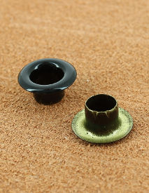 OEILLET ETOILE VERNIS NOIR 