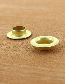 OEILLET ROULE LAITON VERNIS 