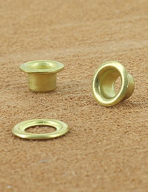 OEILLET ROULE LAITON VERNIS 