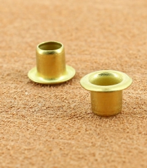 OEILLET ROULE LAITON VERNIS 