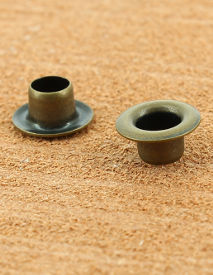 OEILLET ROULE LAITON VIEUX BRONZE 